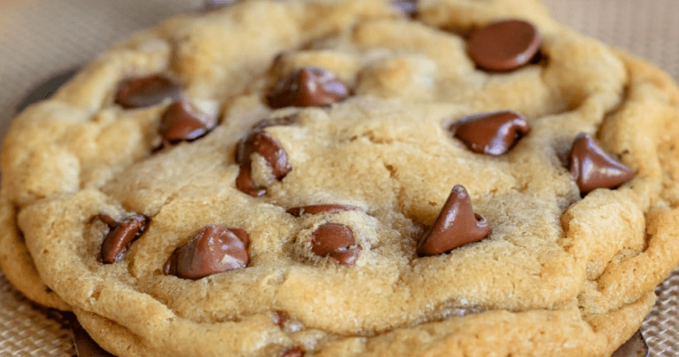 Easy Chocolate Chip Cookies