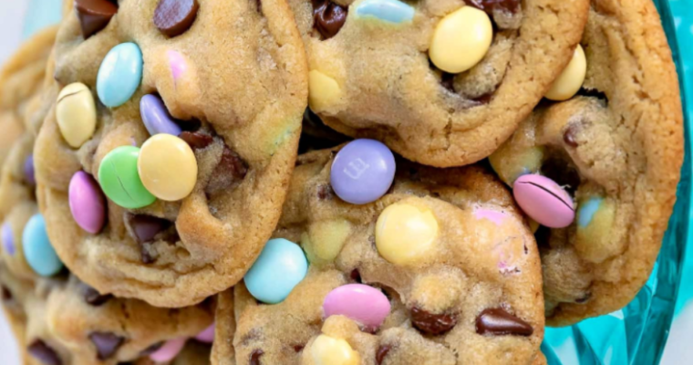 EASTER CHOCOLATE CHIP COOKIES